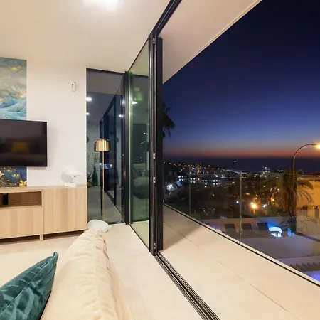 200m New A With Private, Heated Pool And Amazing Ocean View Villa Costa Adeje (Tenerife)