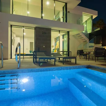 A With Priv, Heated Pool, Ocean View The View Tenerife Villa