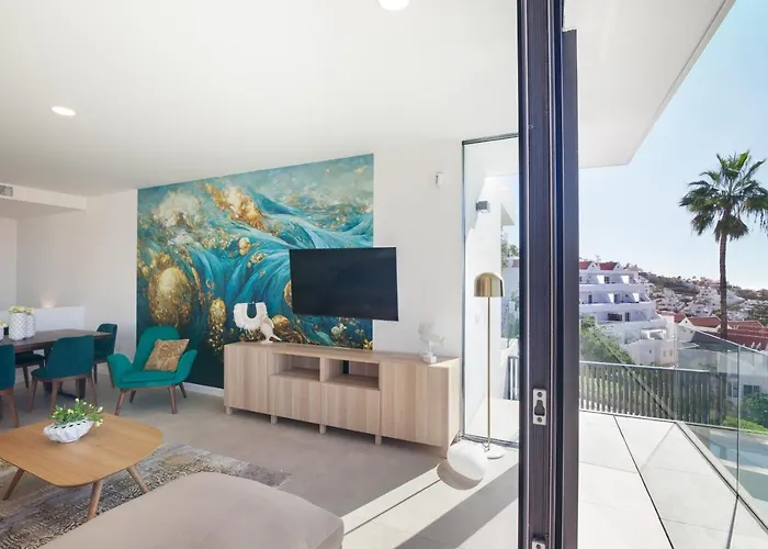 200m New A With Private, Heated Pool And Amazing Ocean View *