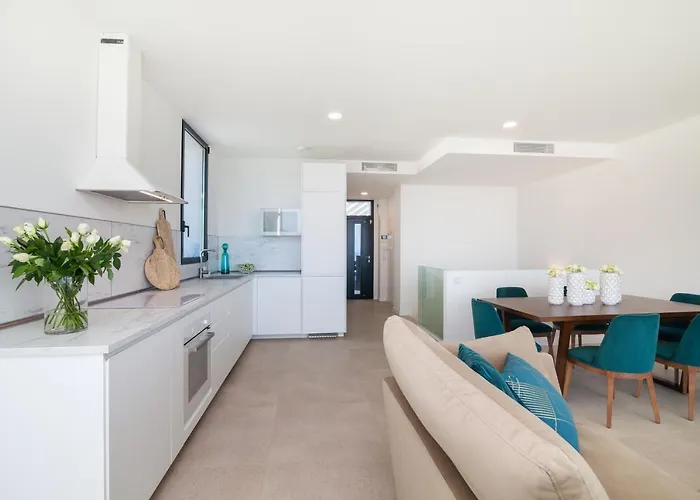 200m New A With Private, Heated Pool And Amazing Ocean View فيلة