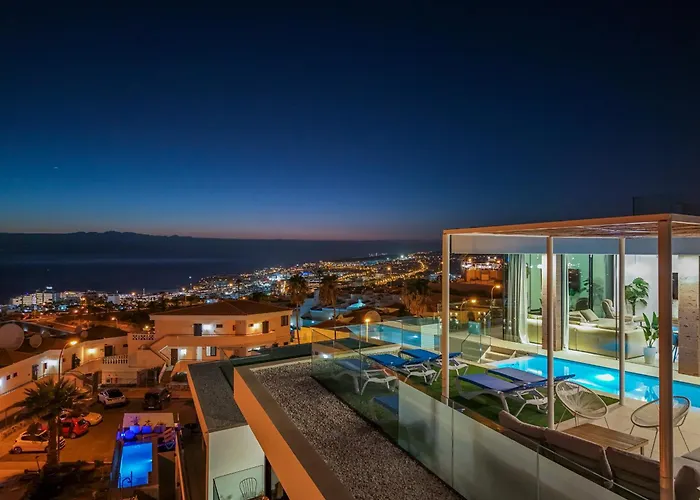 200m New A With Private, Heated Pool And Amazing Ocean View *