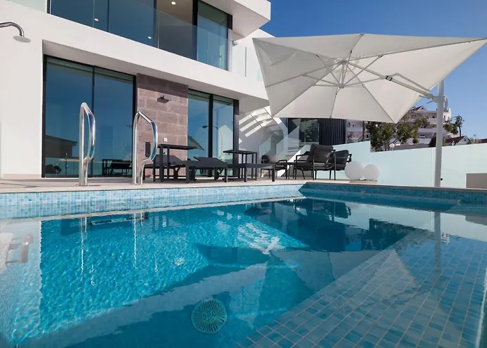 Villa 200m New A With Private, Heated Pool And Amazing Ocean View