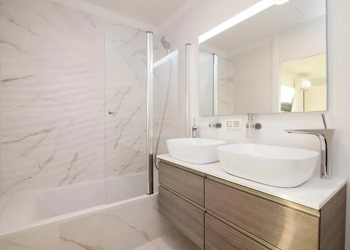 200m New A With Private, Heated Pool And Amazing Ocean View וילה